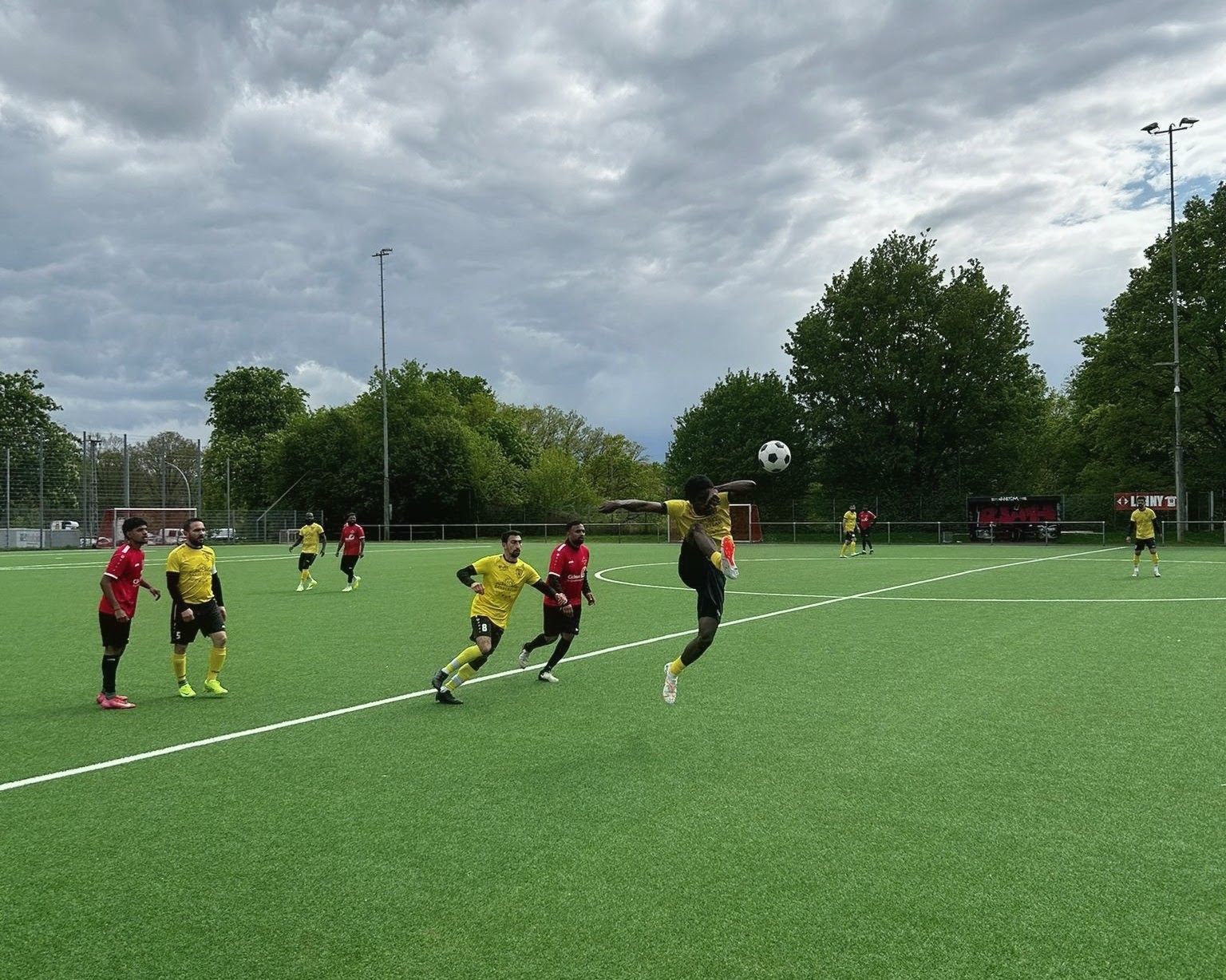 Befreiungsschlag in Hockstein:     Souveräner 5:0-Erfolg im 6-Punkte-Spiel