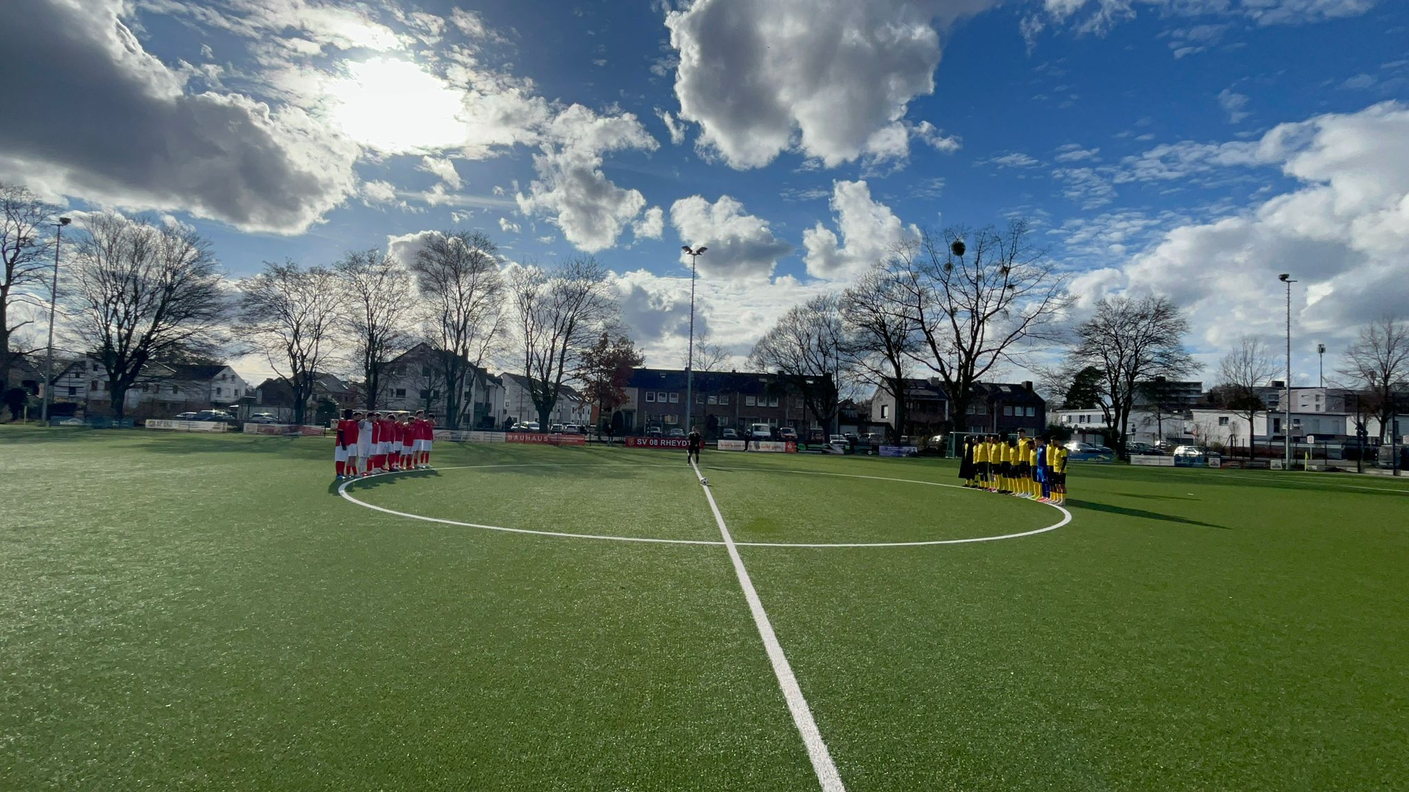 Rückrundenauftakt im Schatten der Trauer: KFC Welate Roj unterliegt RW Venn